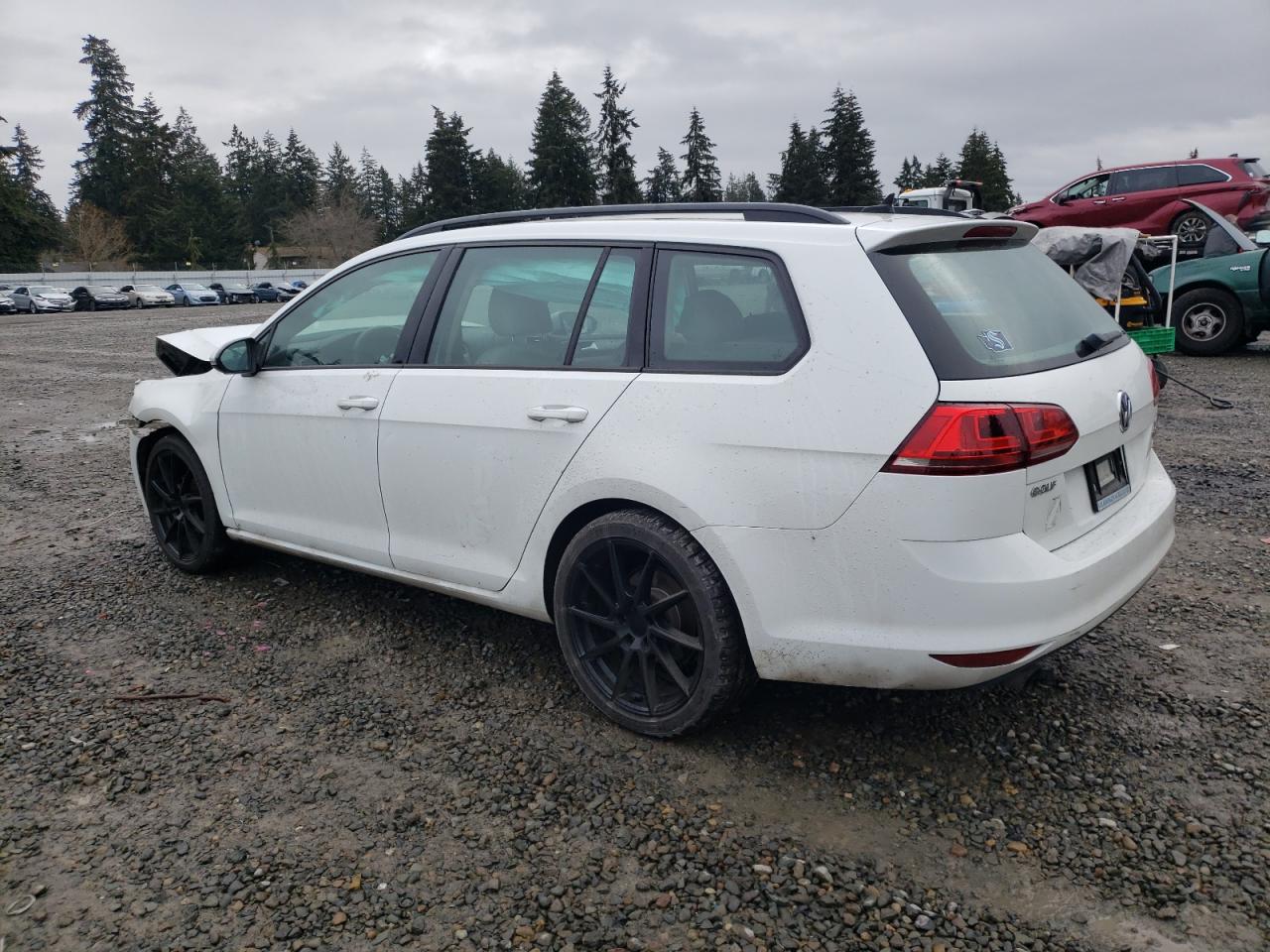 2017 Volkswagen Golf - Image 2