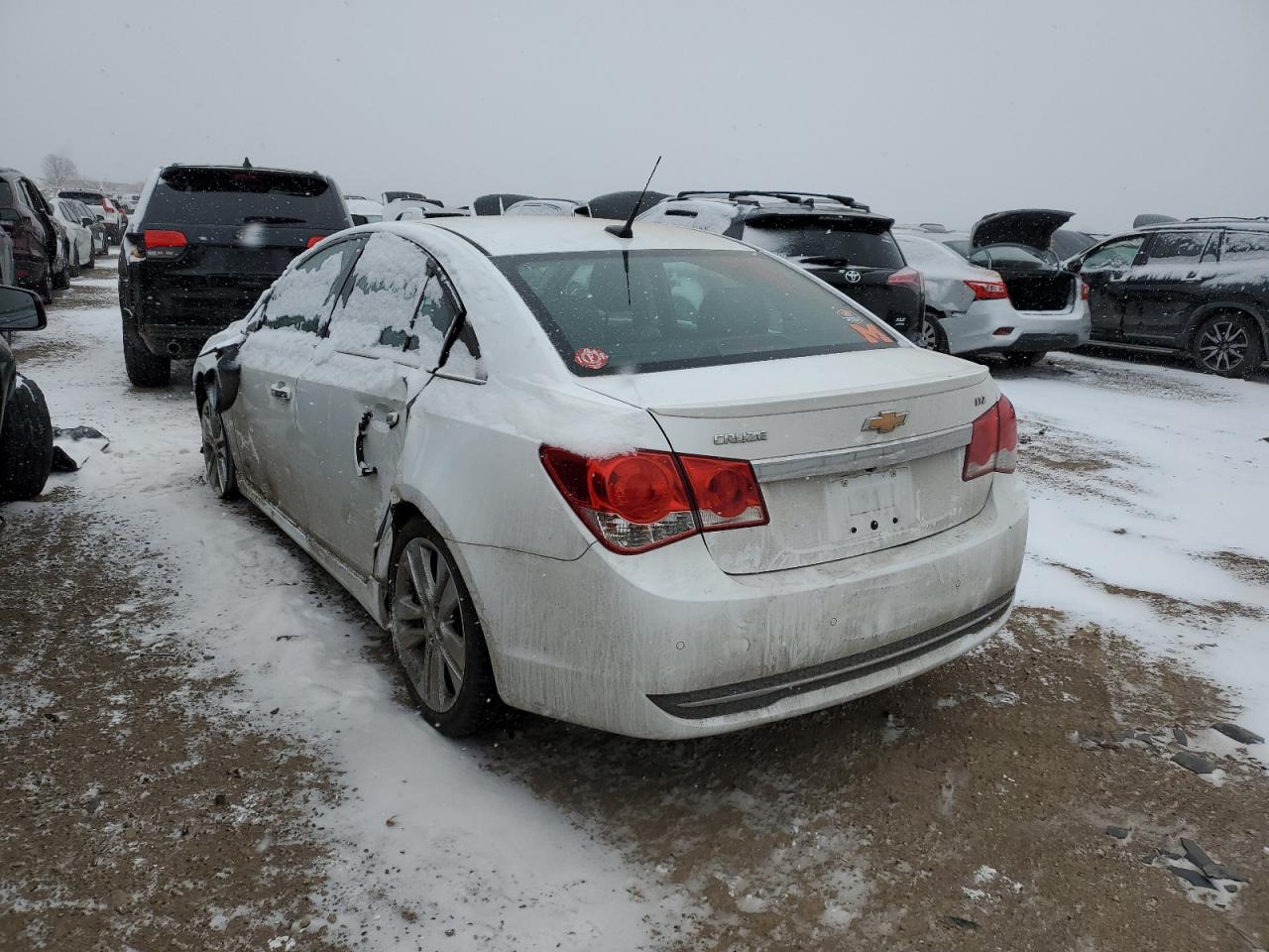 2014 Chevrolet Cruze - Image 2