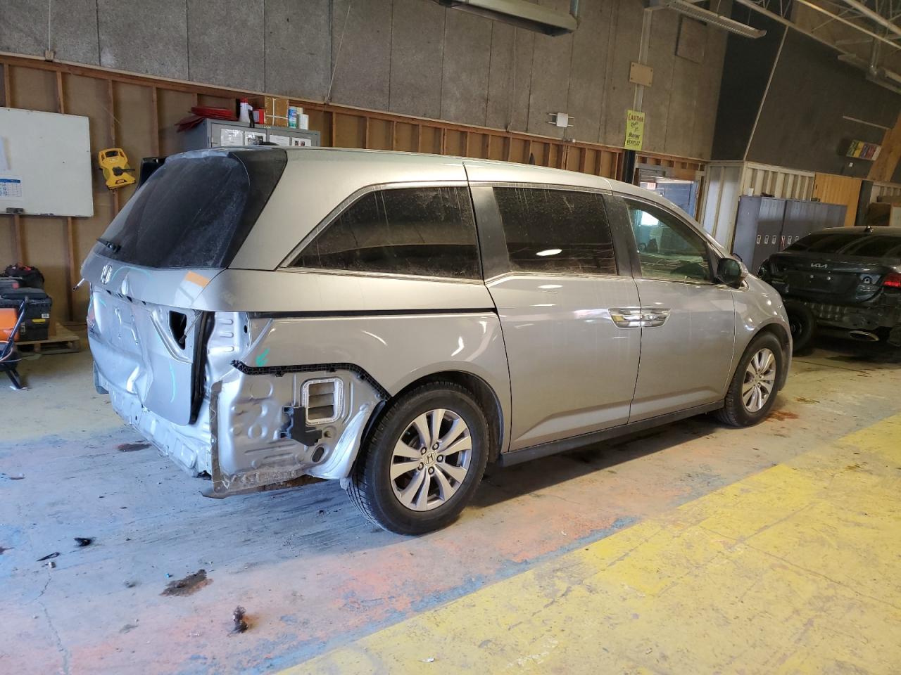 2016 Honda Odyssey - Image 3