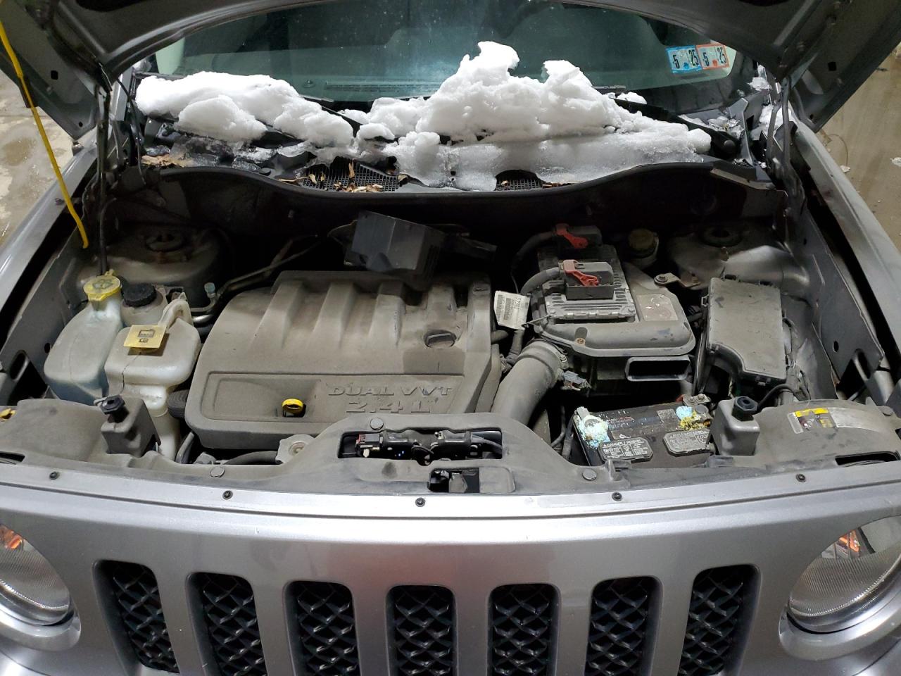 2016 Jeep Liberty (Patriot) - Image 12