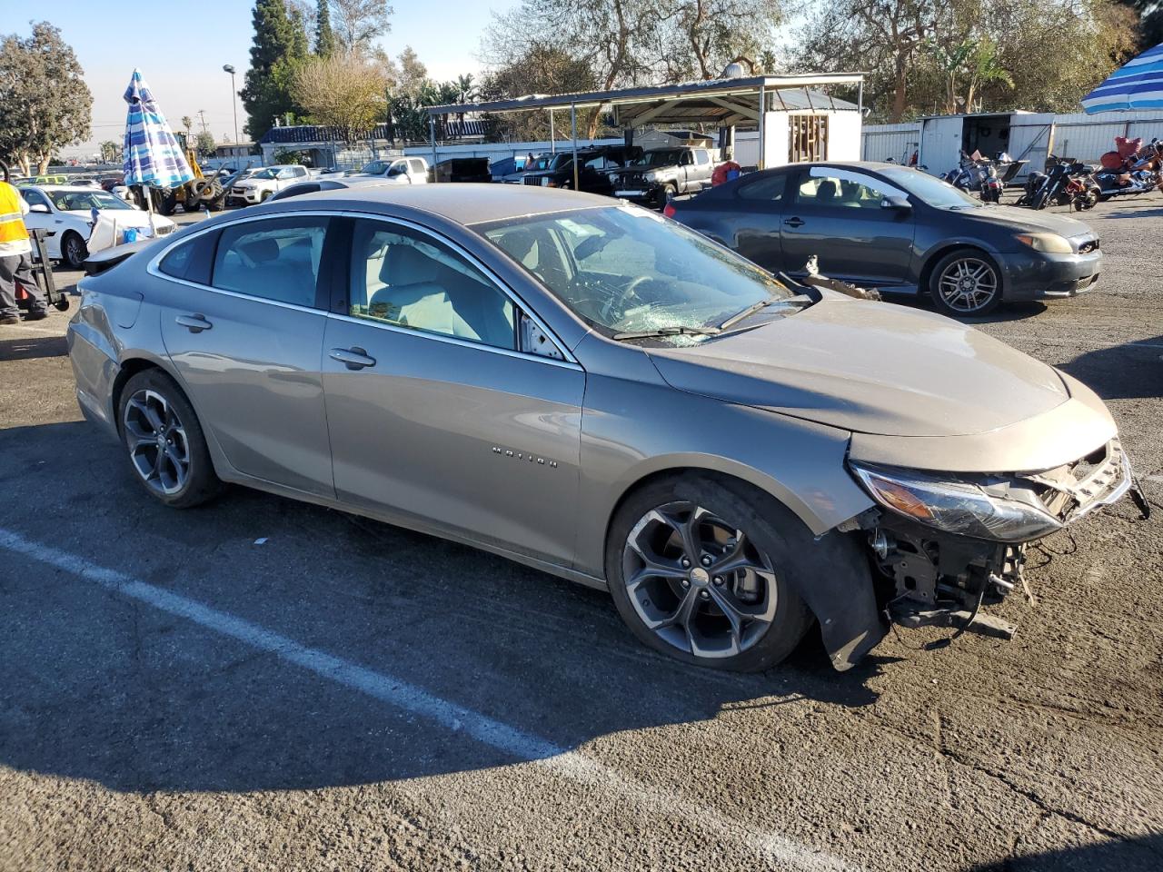 2022 Chevrolet Malibu - Image 4