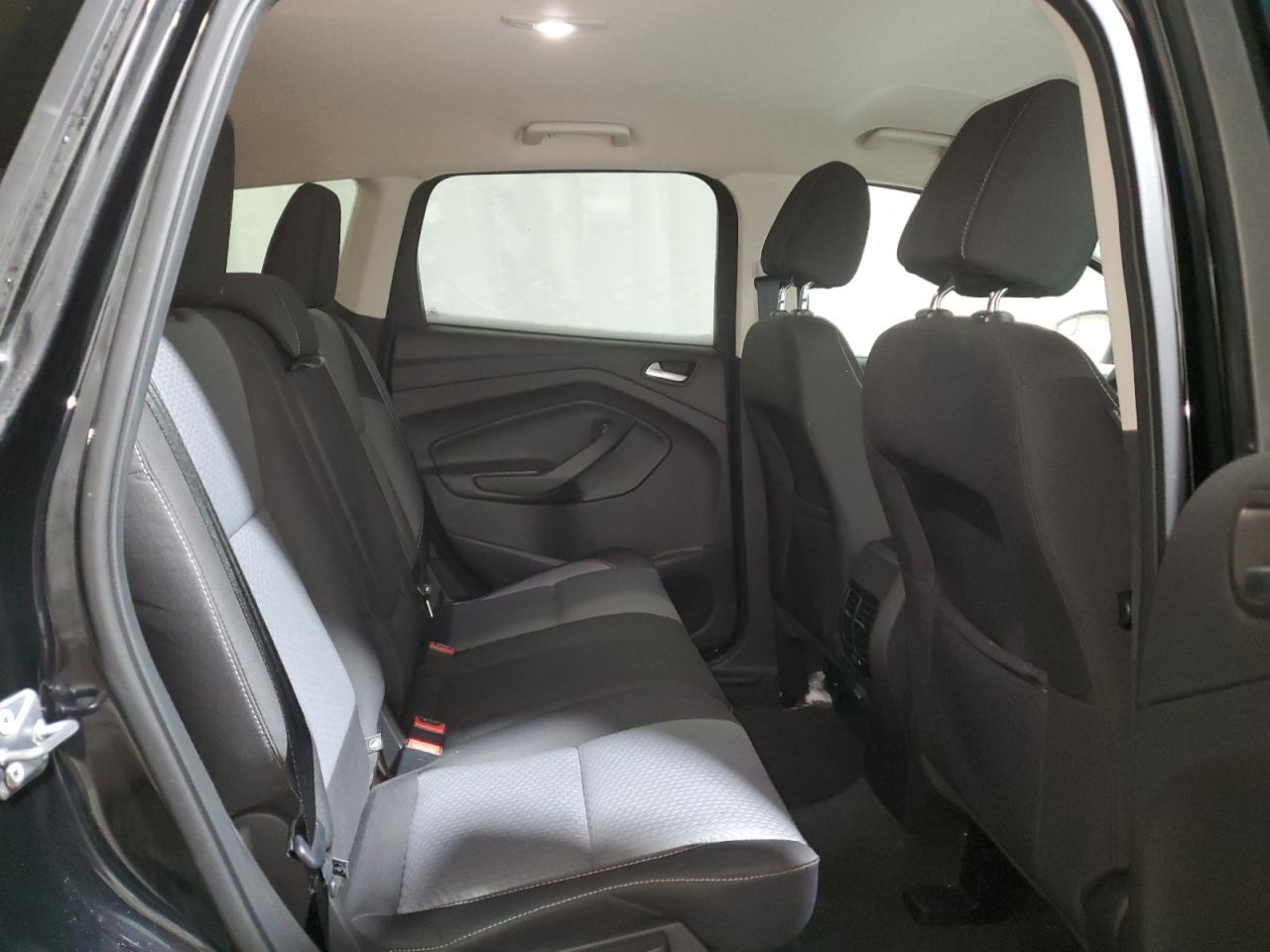 2017 Ford Escape - Image 11