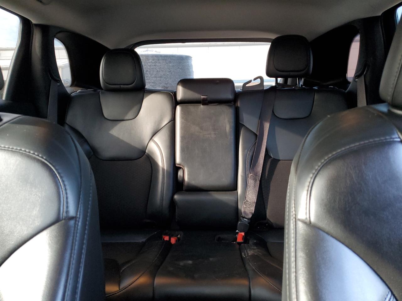 2020 Jeep Grand Cherokee - Image 10