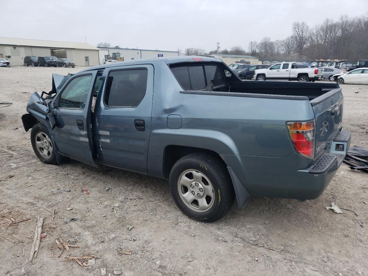 2007 Honda Ridgeline - Image 2