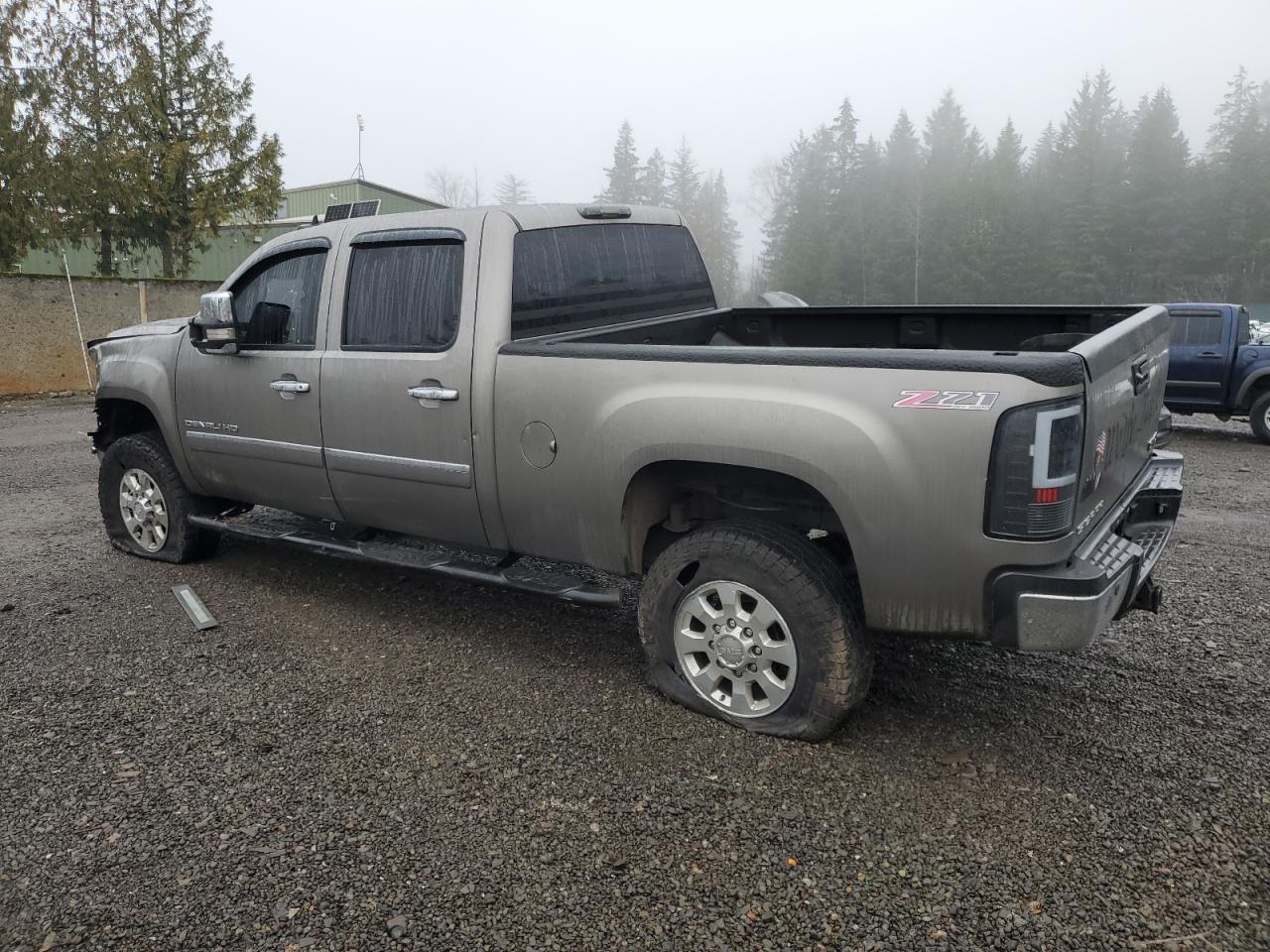 2013 GMC Sierra - Image 2