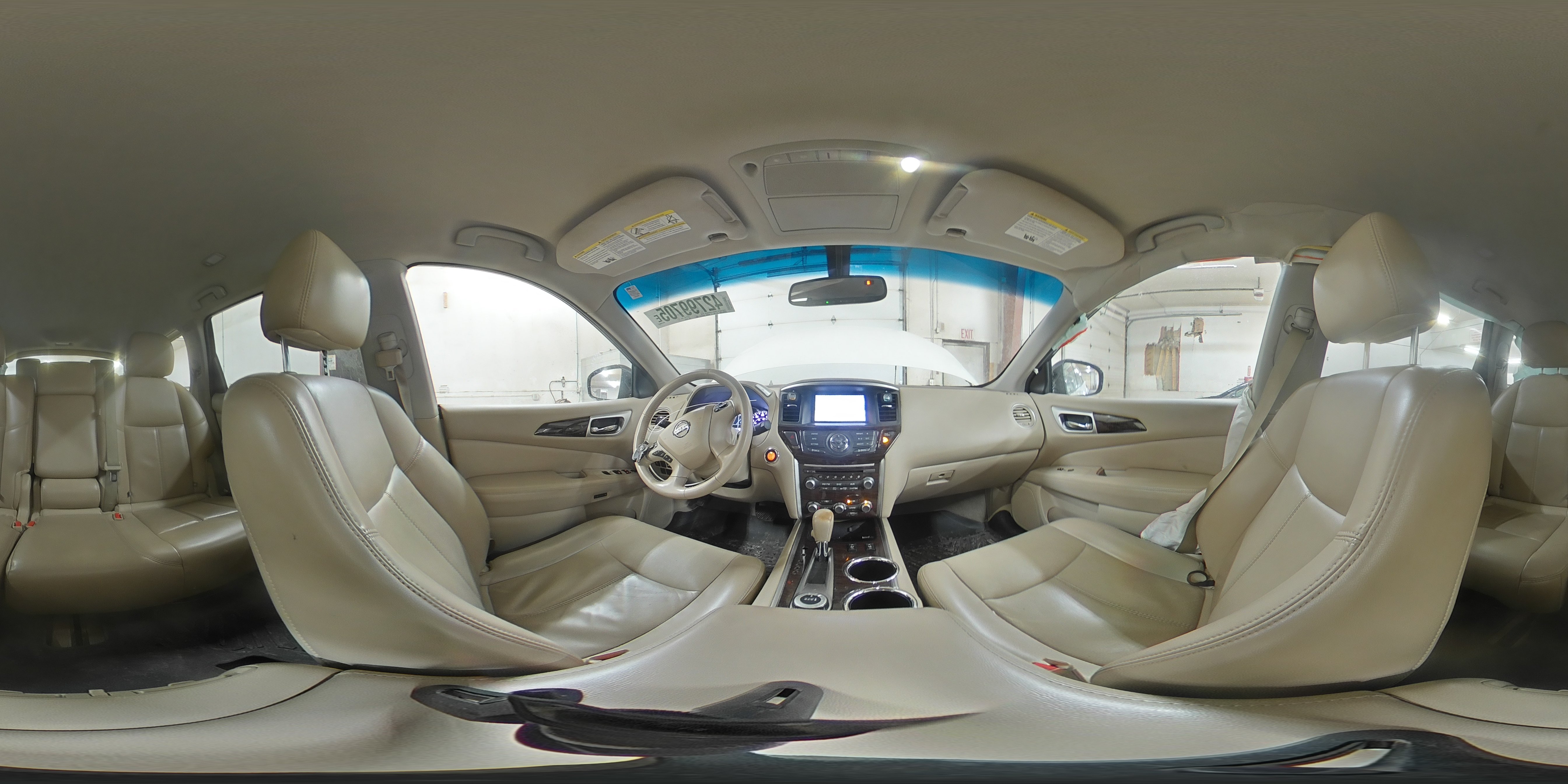 2014 Nissan Pathfinder - Image 14