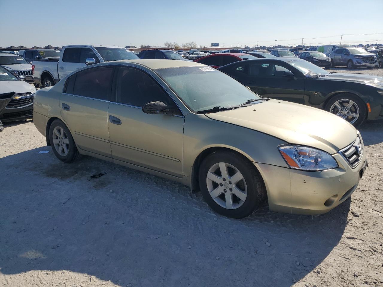 2003 Nissan Altima - Image 4
