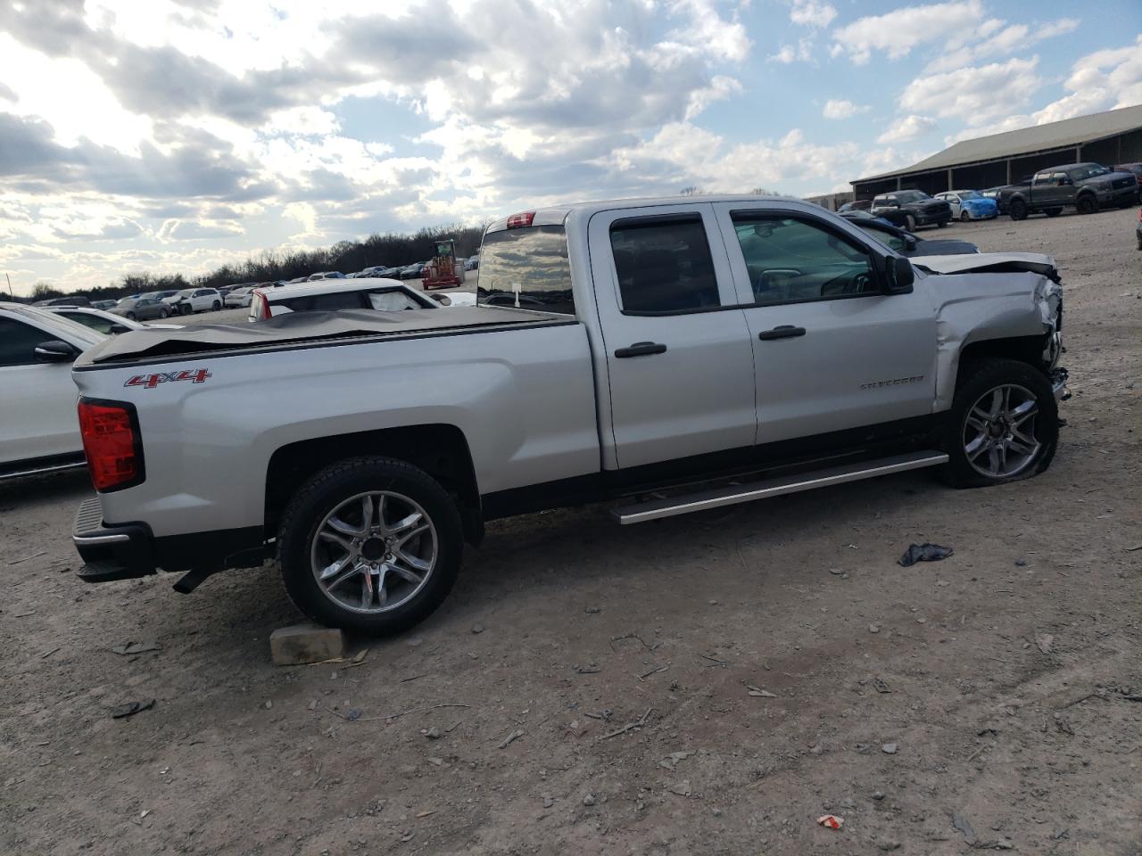 2014 Chevrolet Silverado - Image 3
