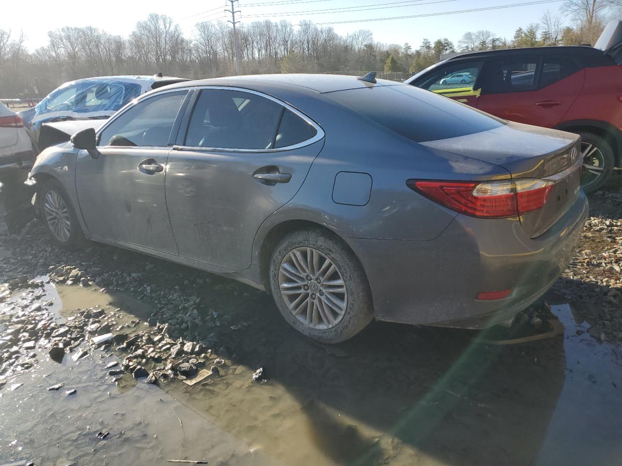 2014 Lexus ES - Image 2