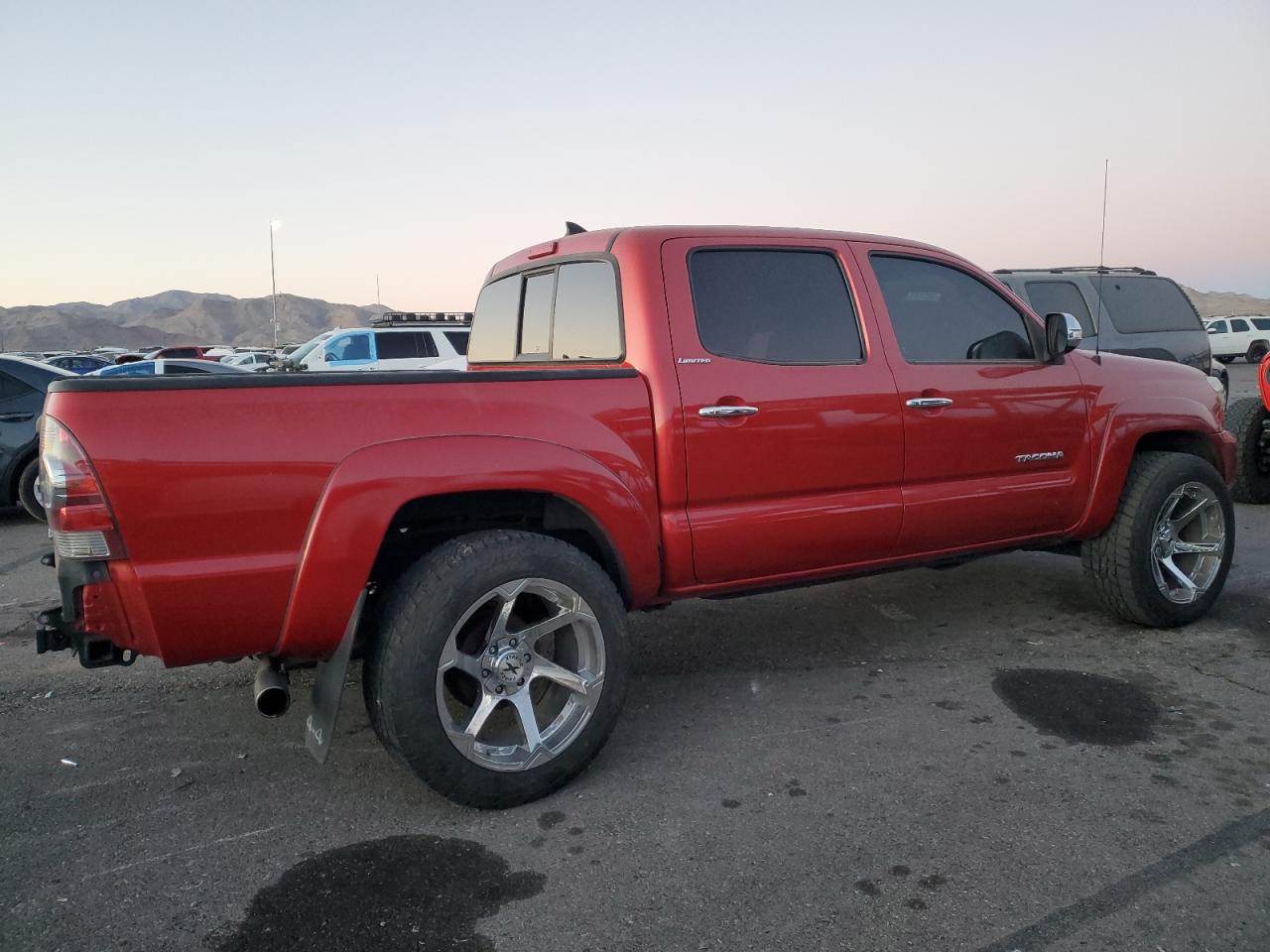2015 Toyota Tacoma - Image 3