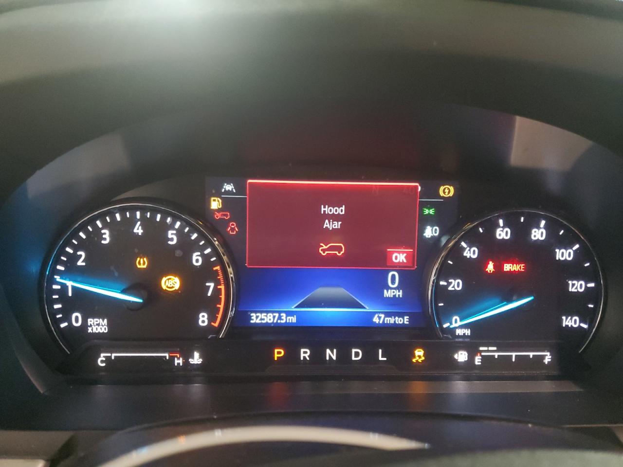2023 Ford Explorer - Image 9