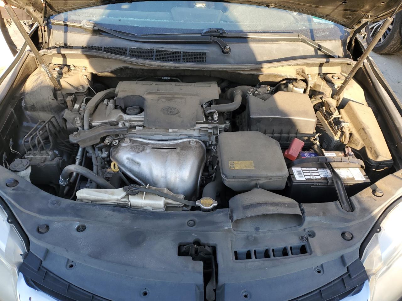 2015 Toyota Camry - Image 11