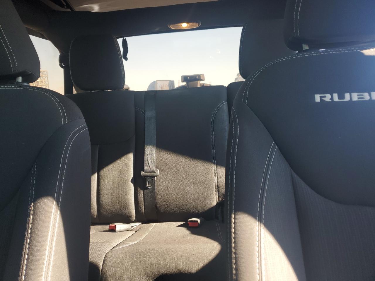 2015 Jeep Wrangler - Image 10