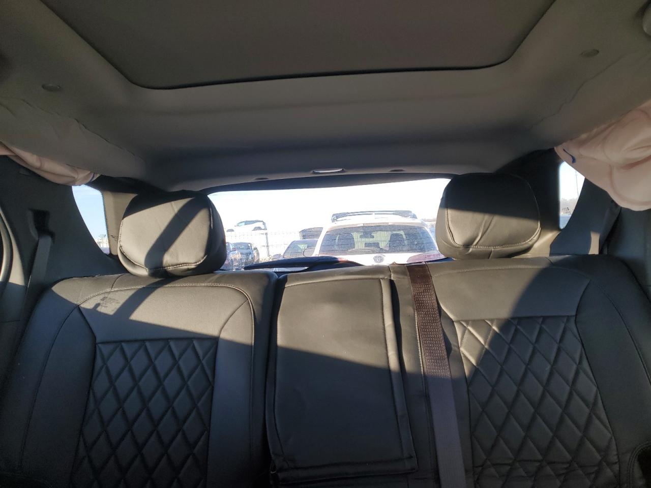 2020 Chevrolet Equinox - Image 10