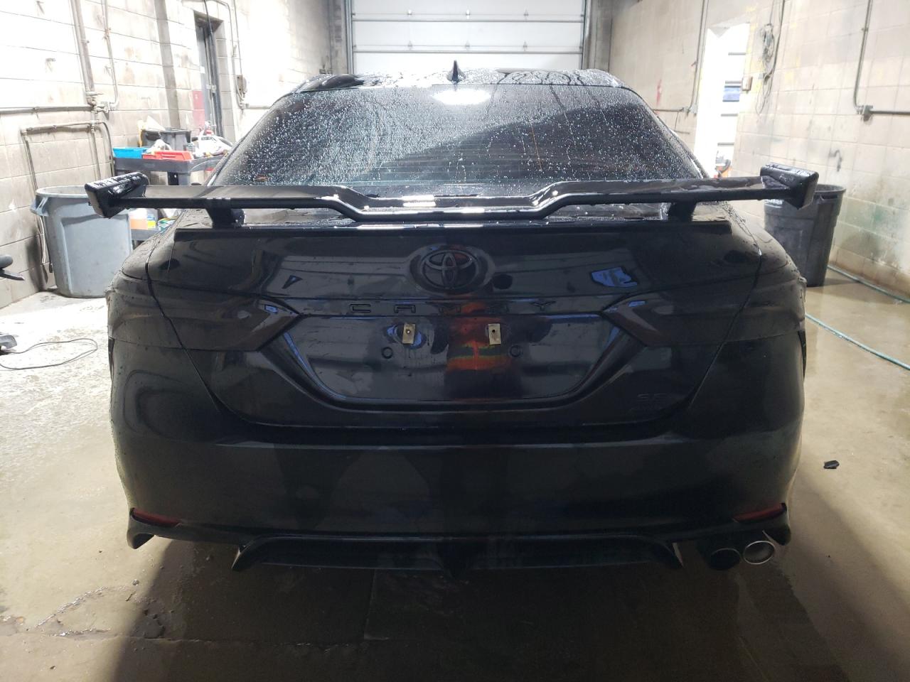 2022 Toyota Camry - Image 6