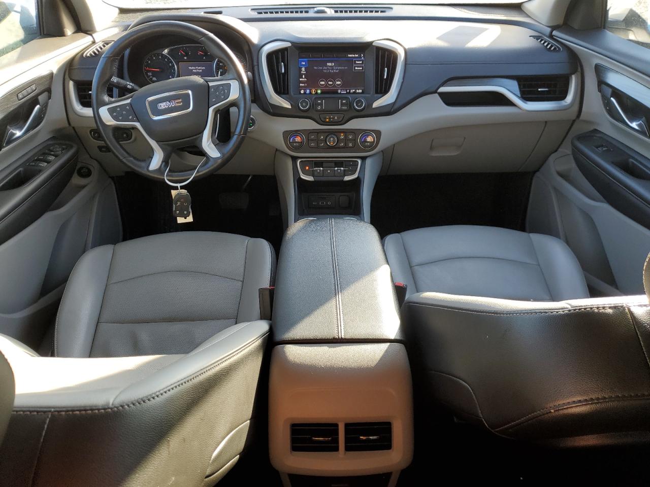 2022 GMC Terrain - Image 8