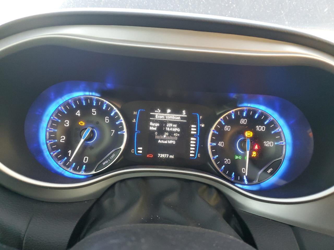 2020 Chrysler Pacifica - Image 9