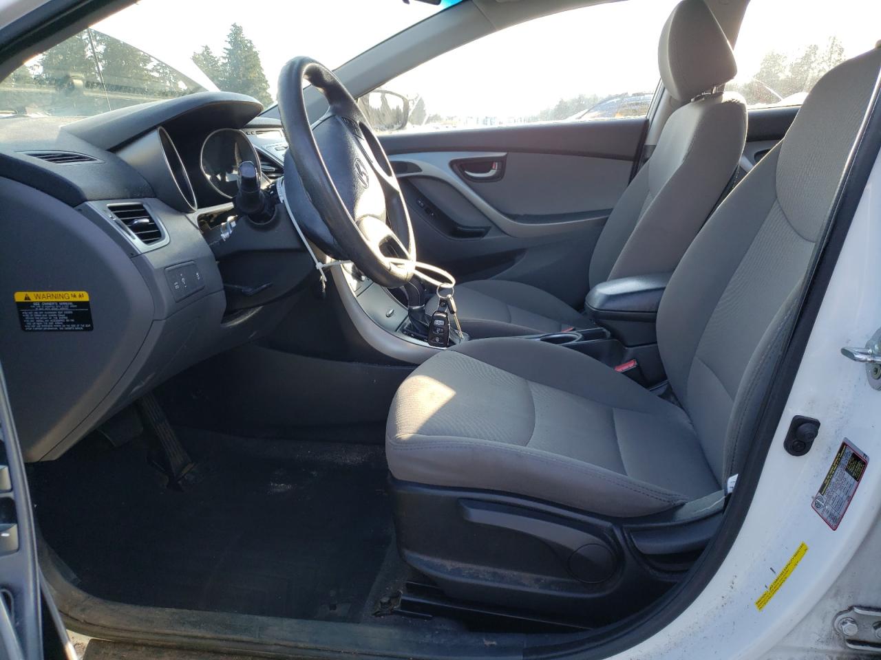 2016 Hyundai Elantra - Image 7