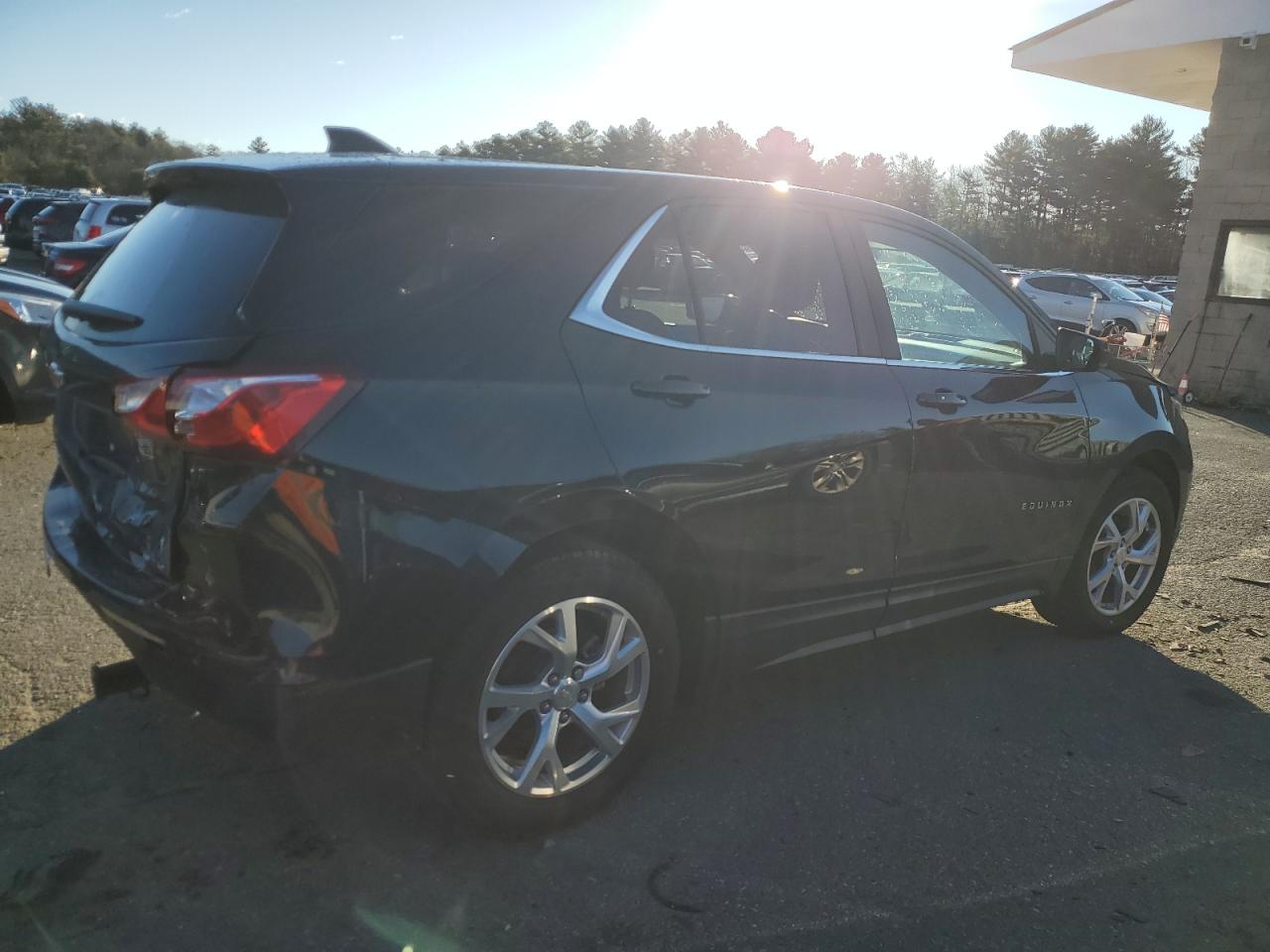 2021 Chevrolet Equinox - Image 3