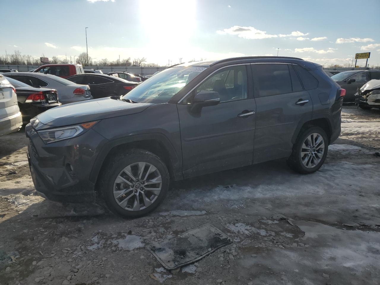 2021 Toyota RAV 4 - Image 1