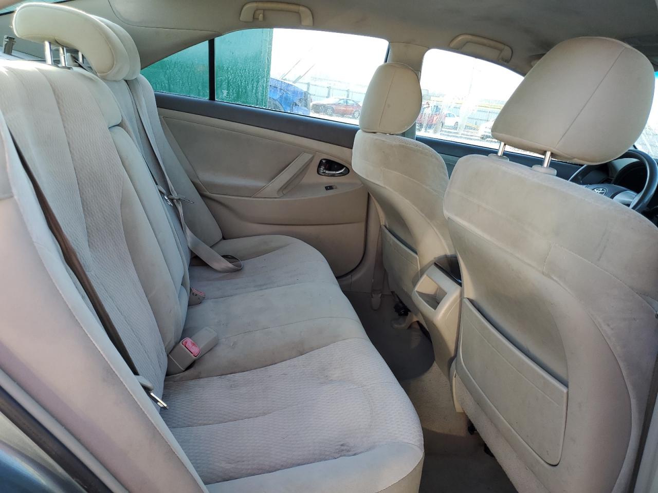 2011 Toyota Camry - Image 10