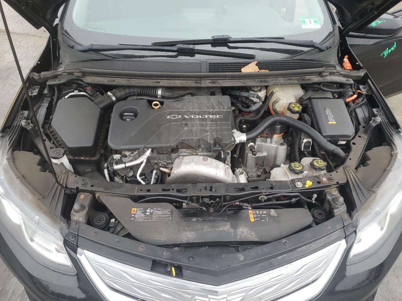 2016 Chevrolet Volt - Image 11