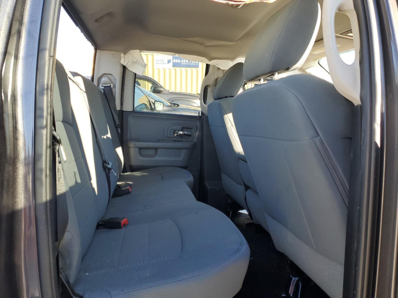 2014 RAM 1500 - Image 10