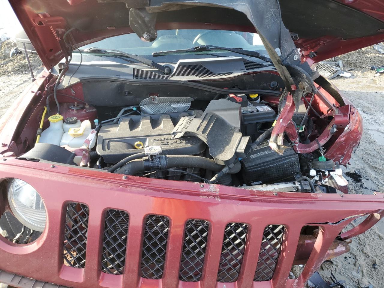 2016 Jeep Liberty (Patriot) - Image 13