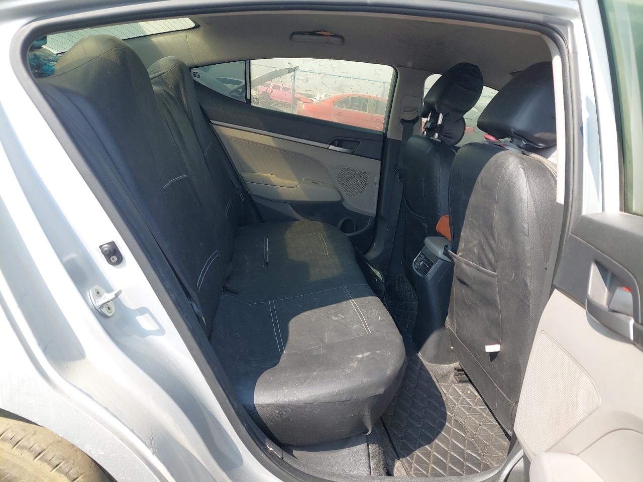 KMHD741CXJU709179 - 2018 Hyundai Elantra Se - #87517575
