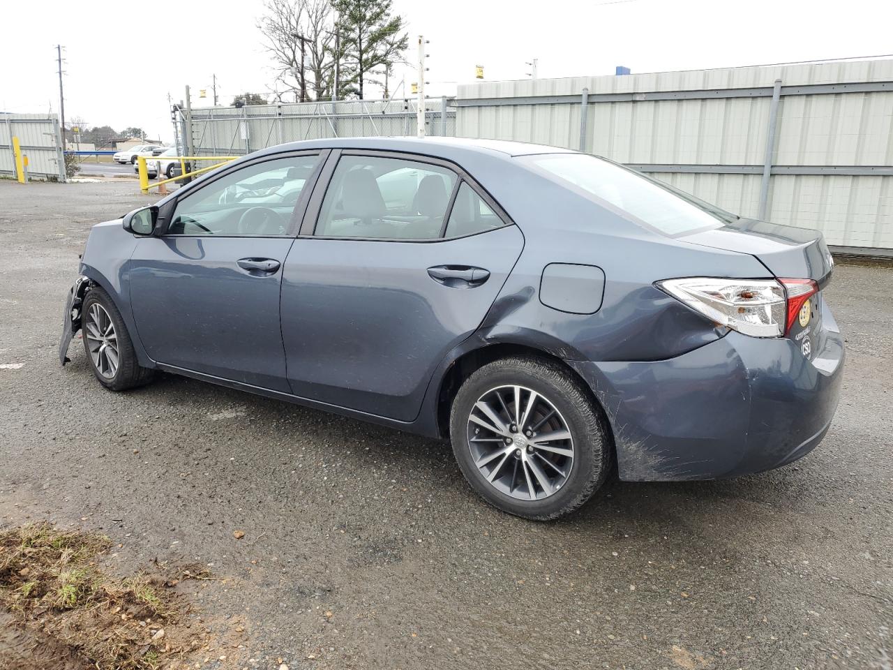 VIN 5YFBURHE6GP463360 2016 TOYOTA COROLLA no.2