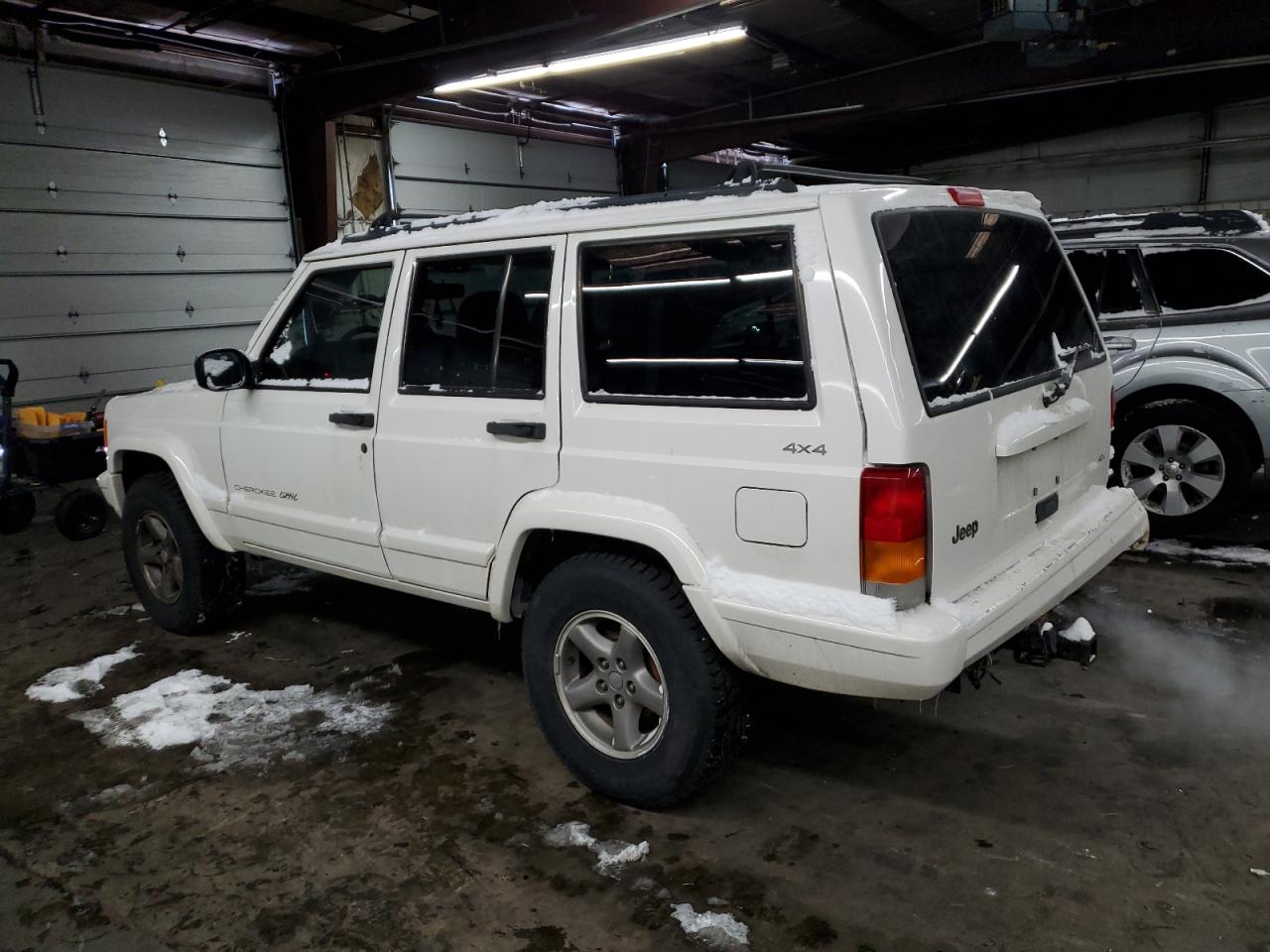 1998 Jeep Grand Cherokee - Image 2