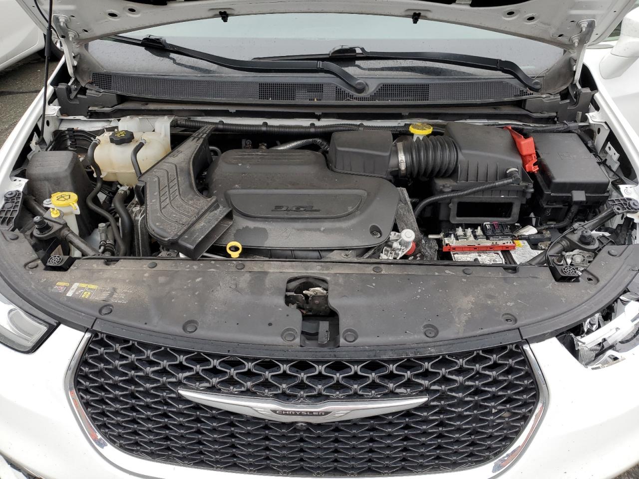 2022 Chrysler Pacifica - Image 12