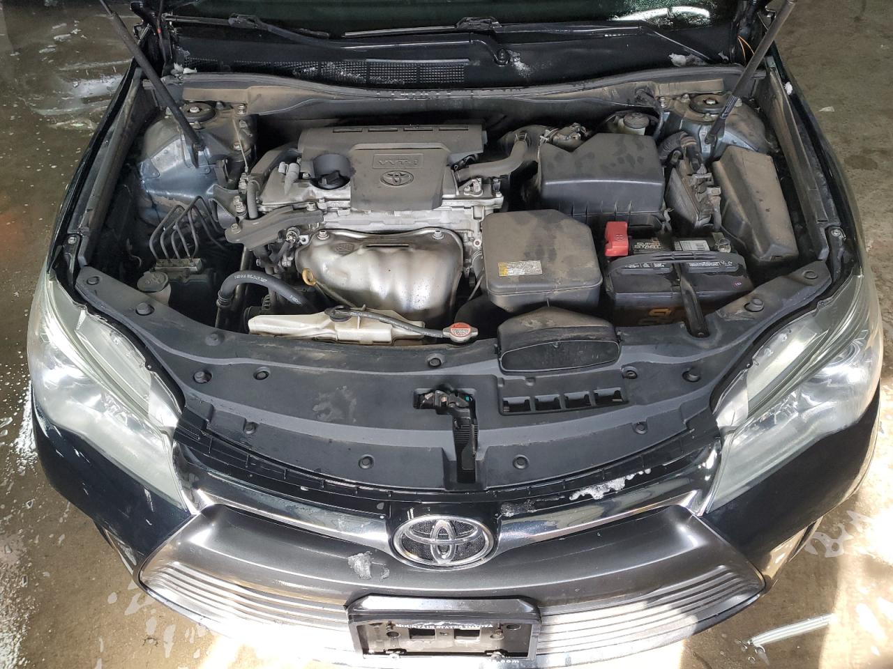 2016 Toyota Camry - Image 11
