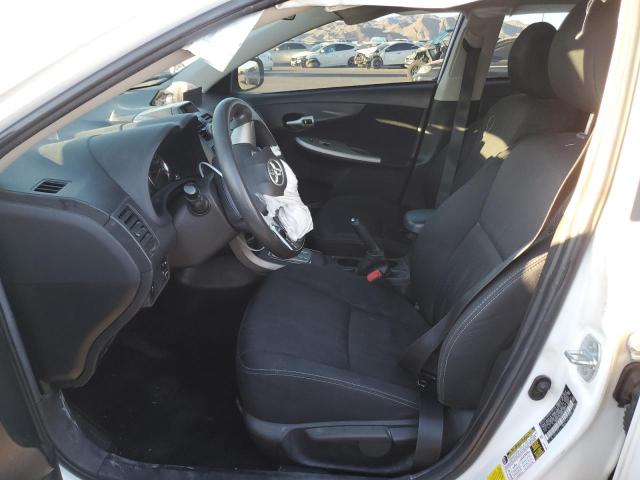  TOYOTA COROLLA 2012 Белый