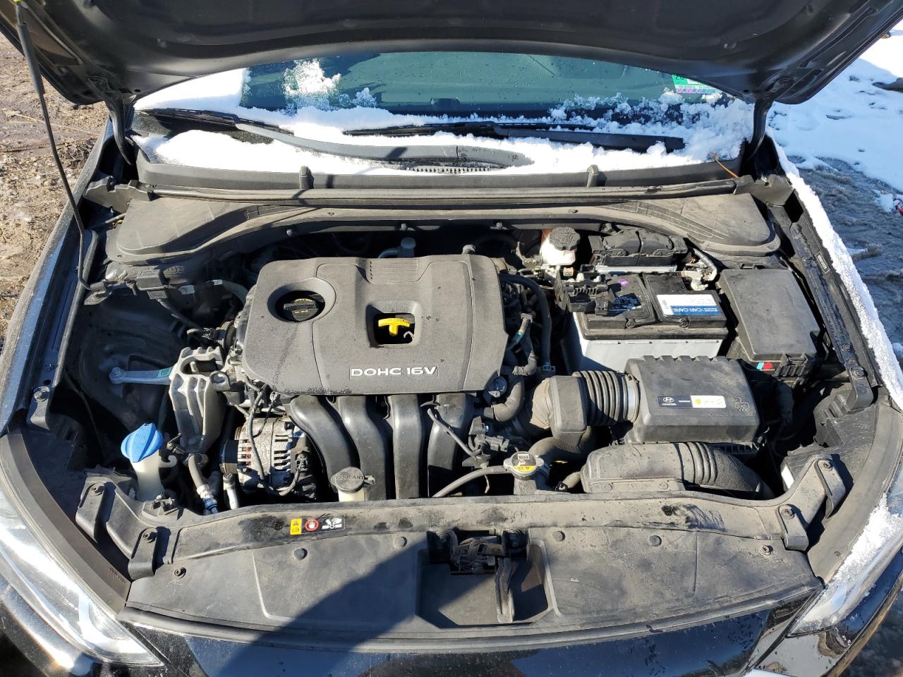 2018 Hyundai Elantra - Image 11