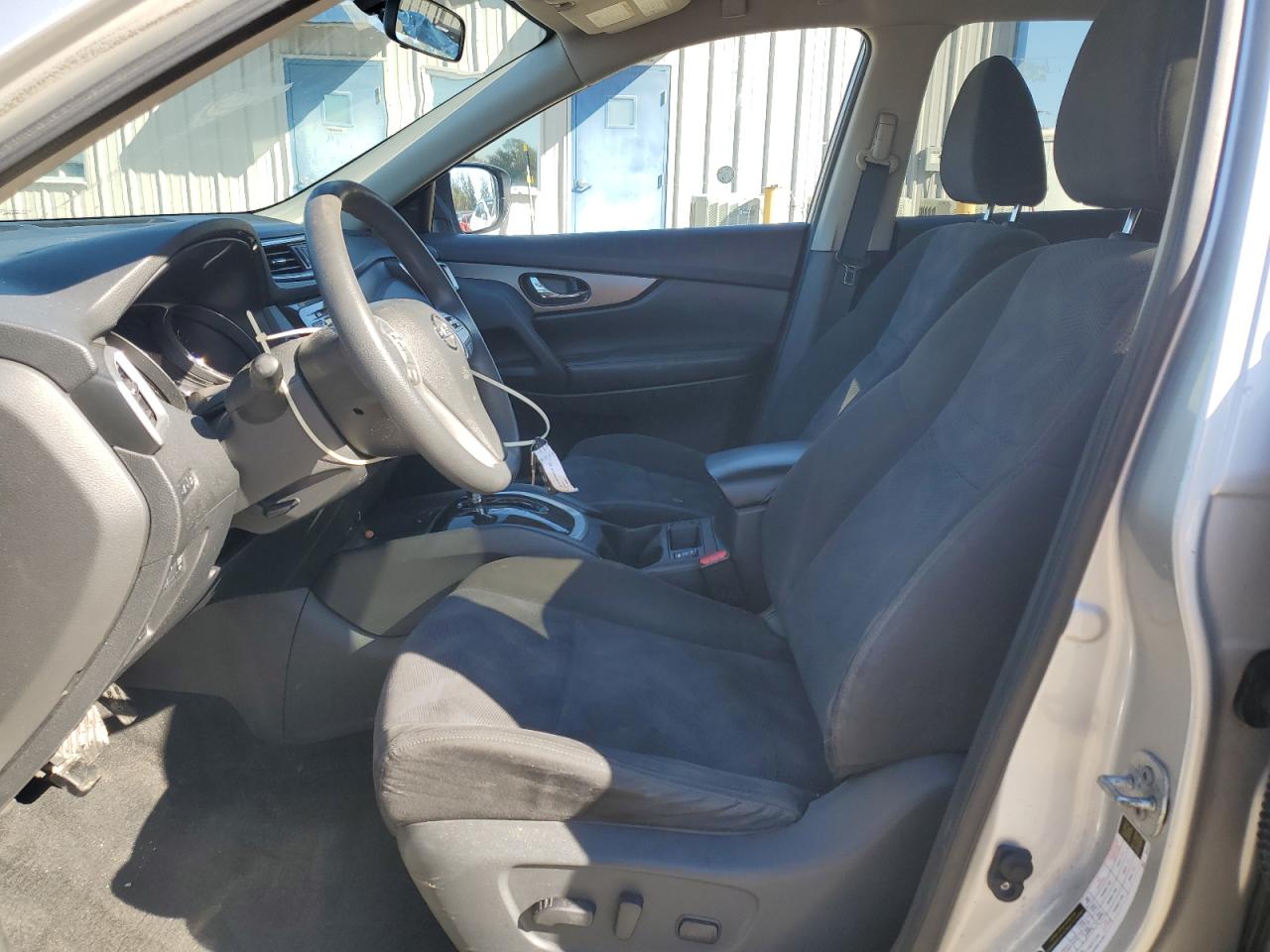 2015 Nissan Rogue - Image 7