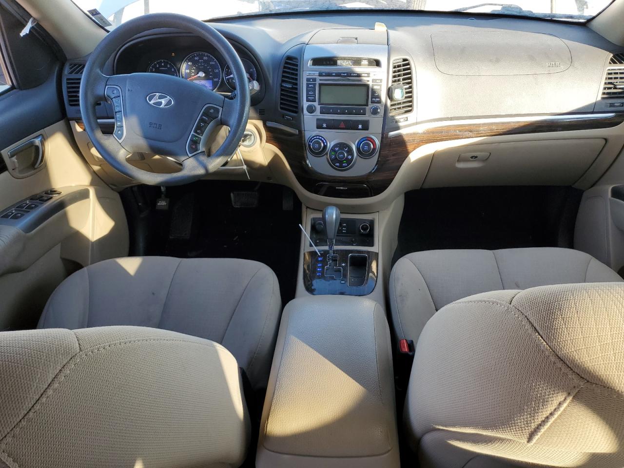 2011 Hyundai Santa Fe - Image 8