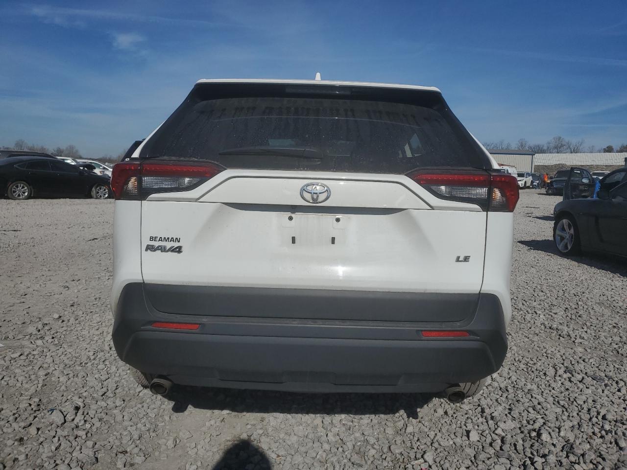 2022 Toyota RAV 4 - Image 6