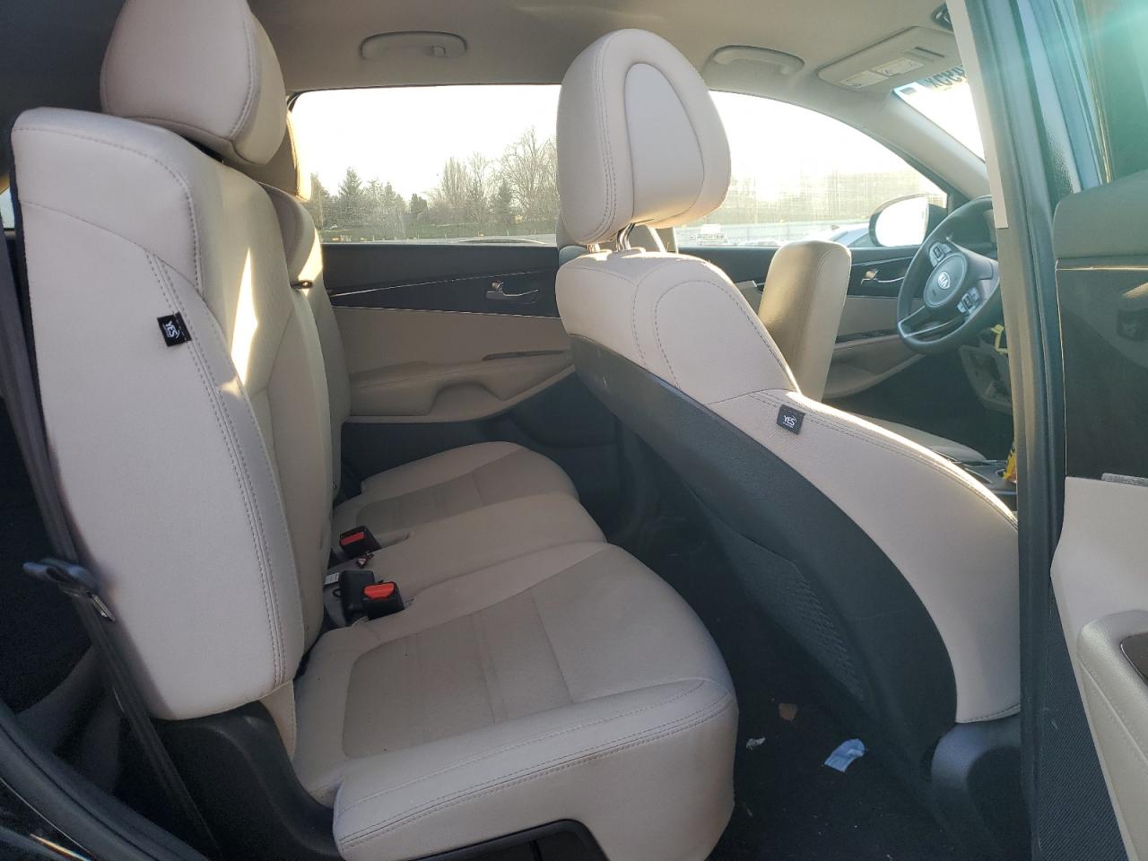 2017 Kia Sorento - Image 11