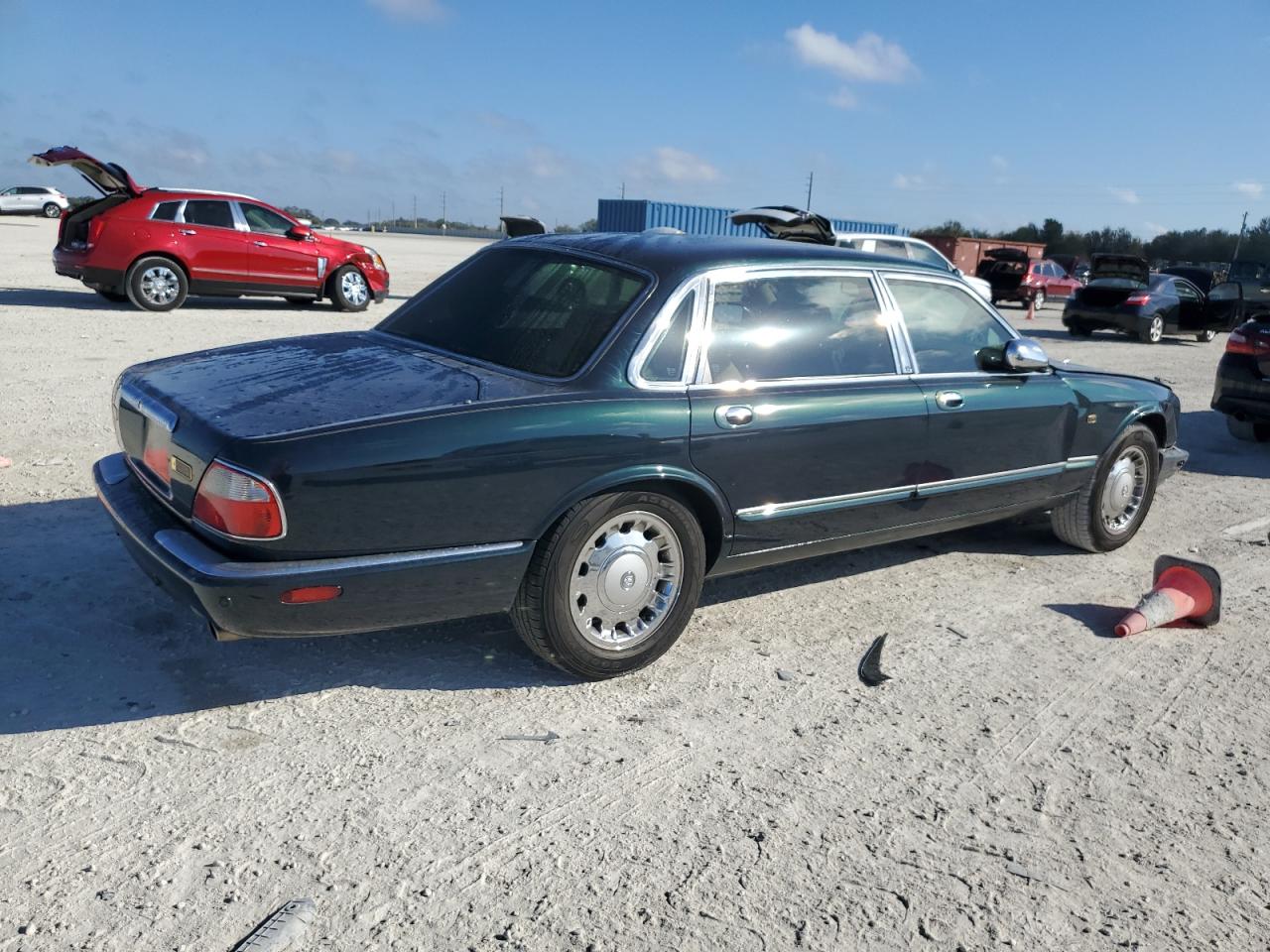 2001 Jaguar XJ - Image 3