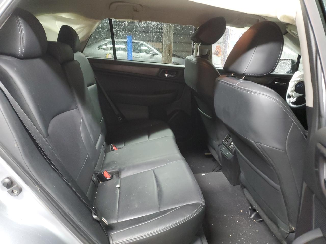 2017 Subaru Outback - Image 11