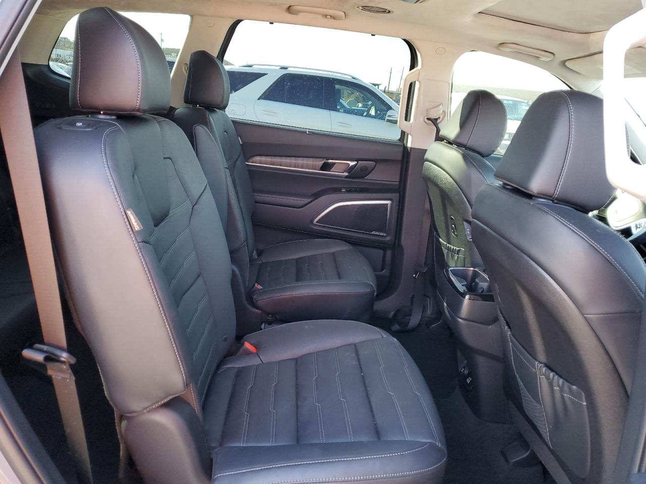 2024 Kia Telluride - Image 11
