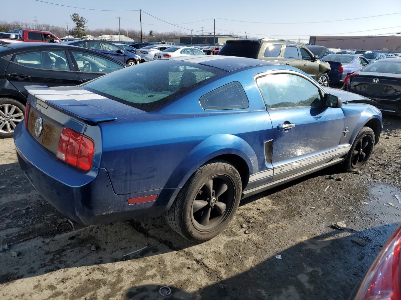 2007 Ford Mustang - Image 3