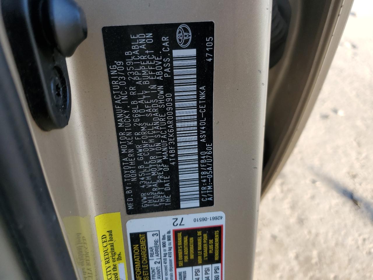 2010 Toyota Camry - Image 14