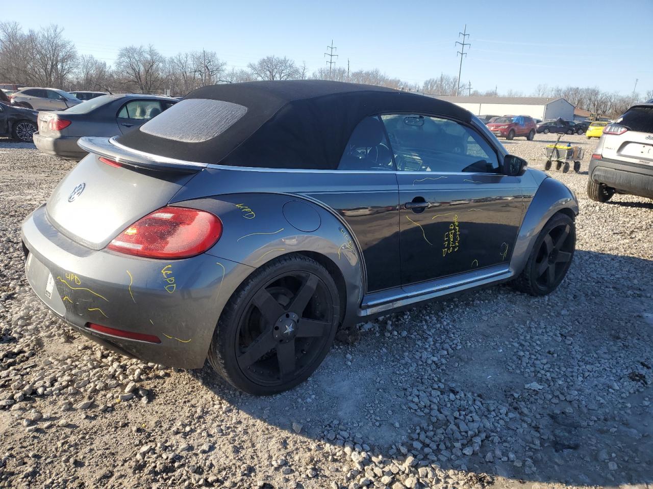2013 Volkswagen Beetle - Image 3