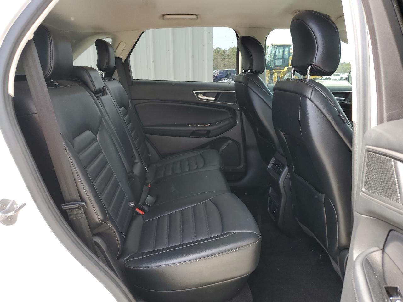 2016 Ford Edge - Image 11