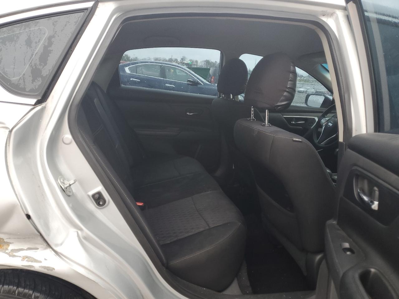 2017 Nissan Altima - Image 10
