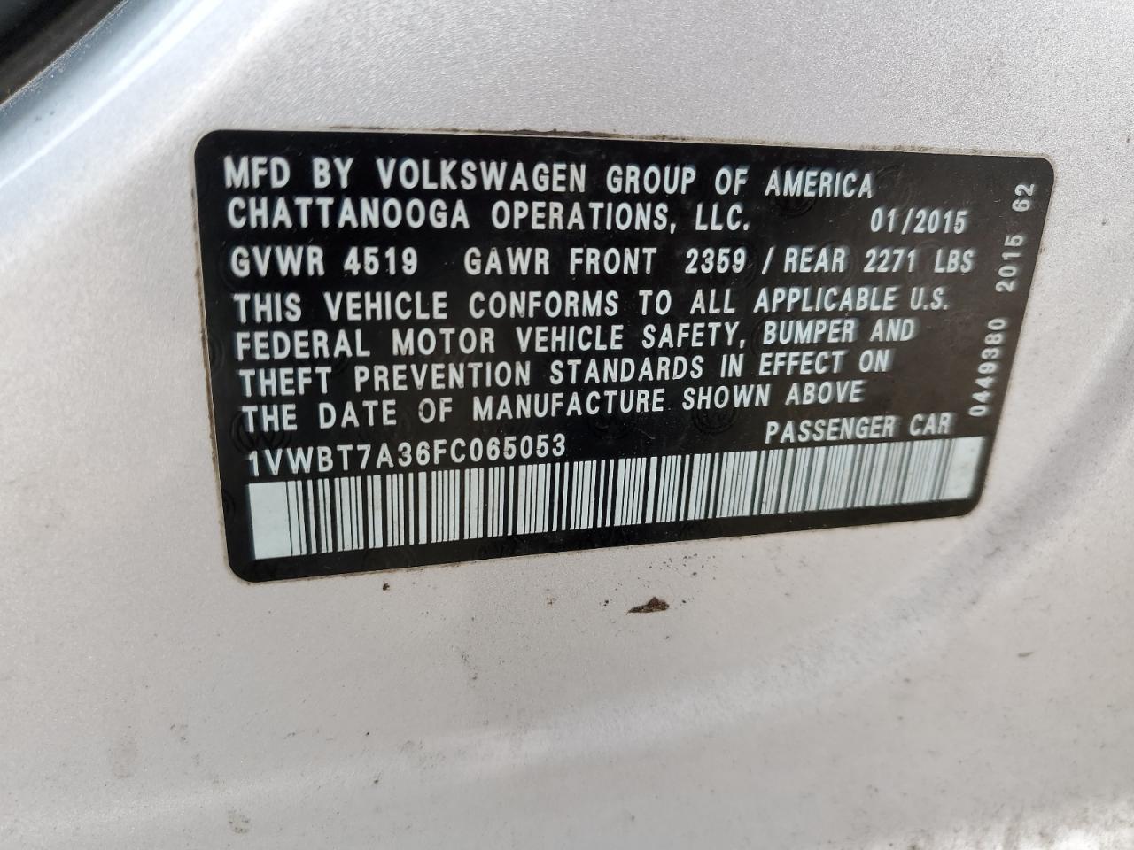 2015 Volkswagen Passat - Image 14