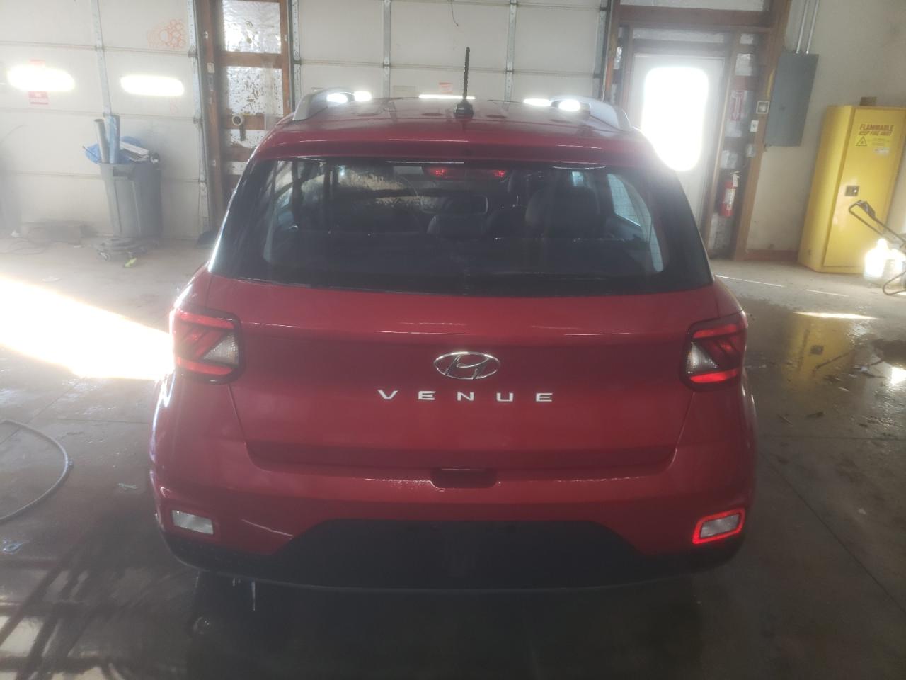 2023 Hyundai Venue - Image 6