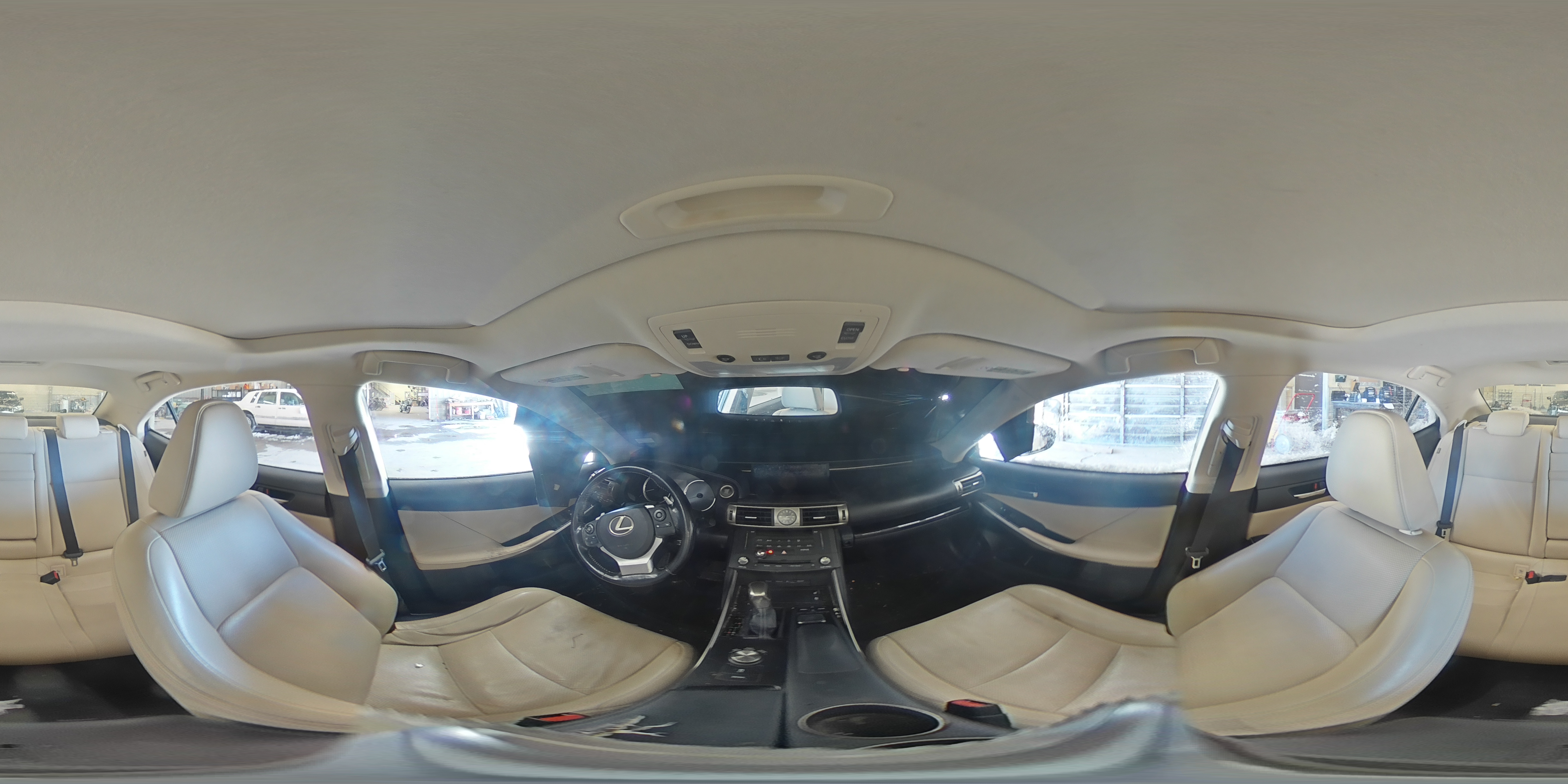 2015 Lexus IS - Image 13